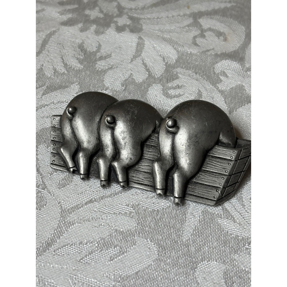 JJ Jonette Jewelry Vintage Pewter Three Pigs in Trough Brooch Pin Silver Tone